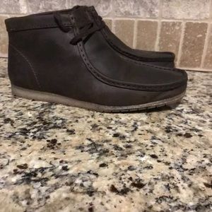 clarks wallabee step boot